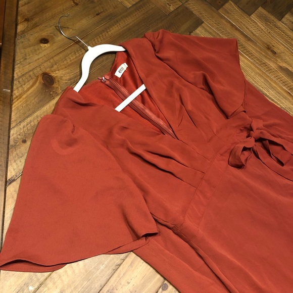 Dresses & Skirts - Burnt orange faux tie dress